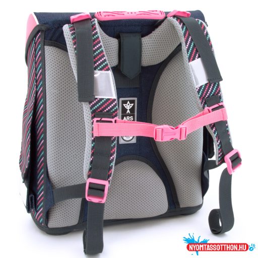 Rózsaszín mellkaspánt