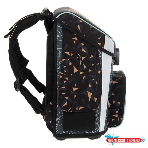 Ars Una Honor of the Wild mágneszáras iskolatáska