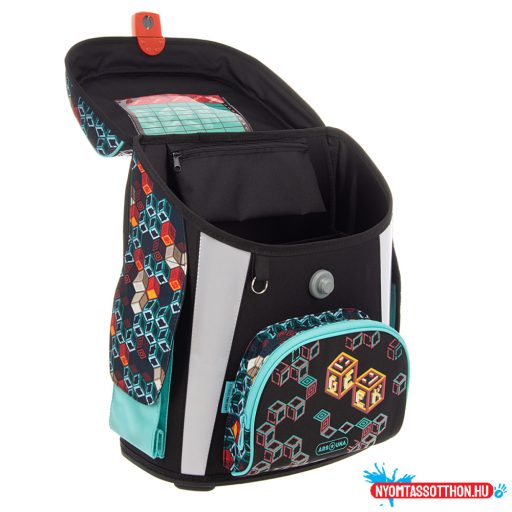 Ars Una Geek mágneszáras iskolatáska